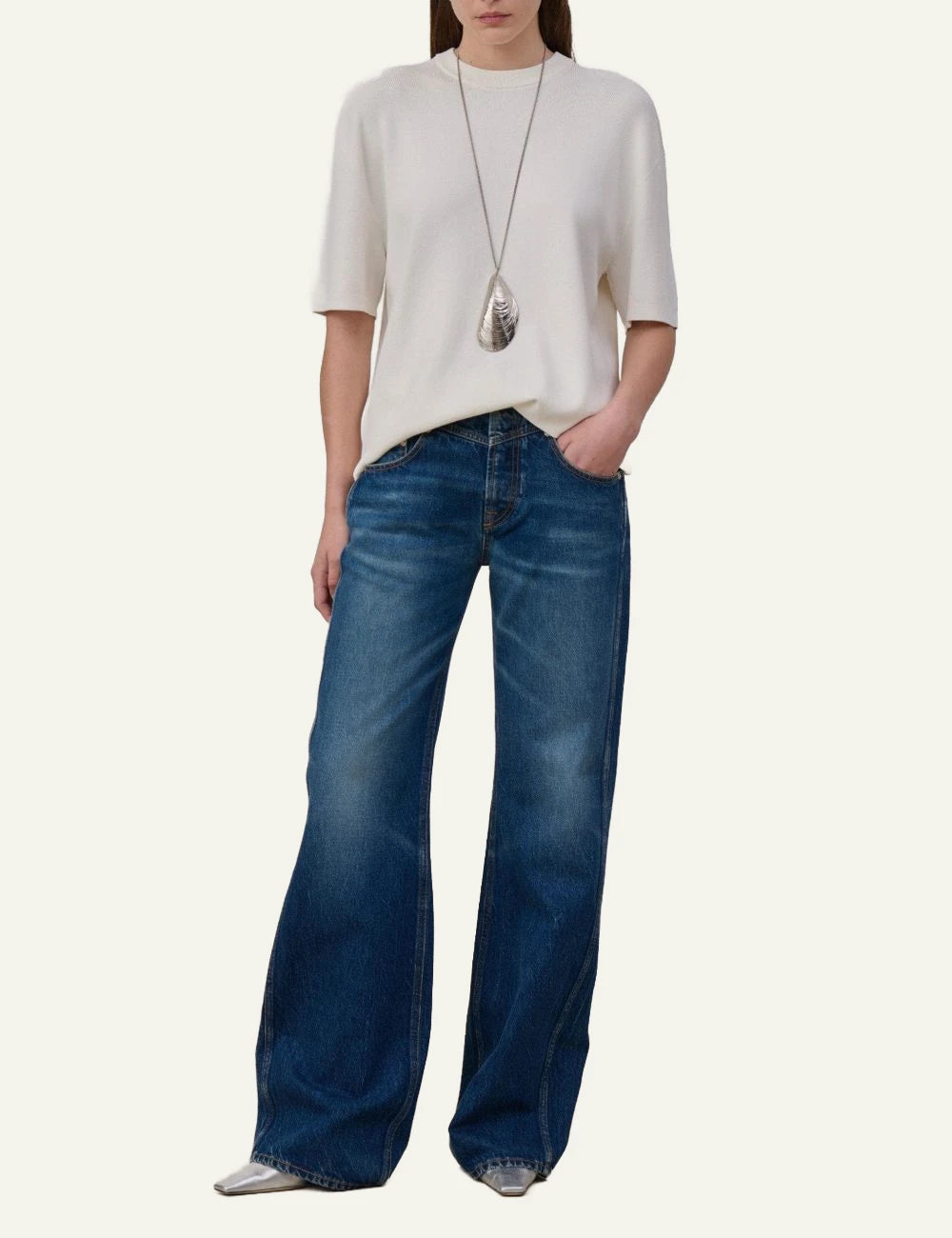 Armarium vintage denim wide leg jeans stone washed blue front model view