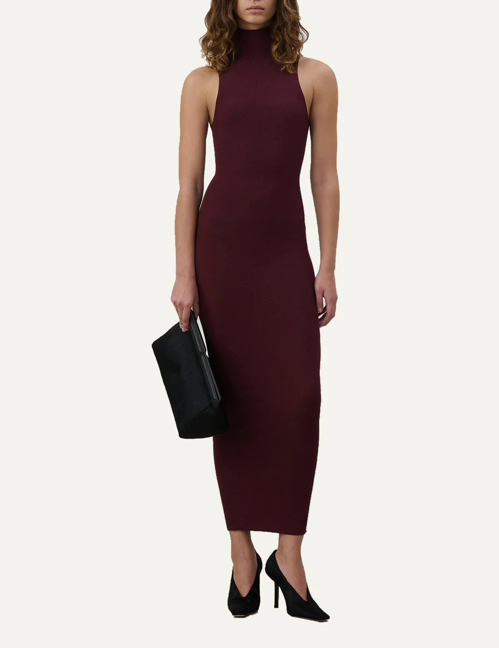 Armarium burgundy sleeveless ribbed knit dress with high mock neck and straight silhouette model