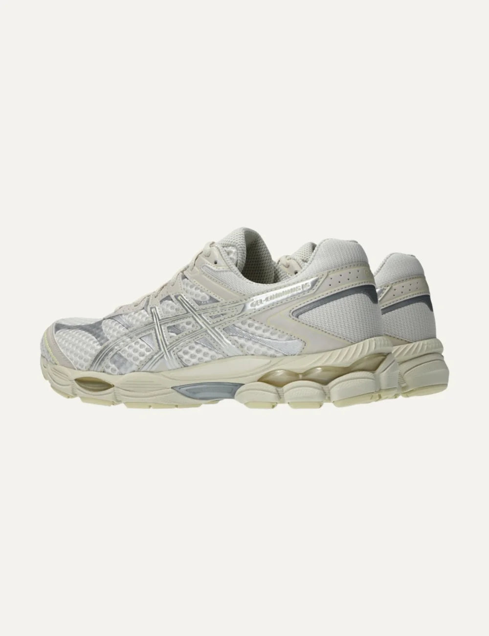 ASICS GEL-CUMULUS 16 white and silver mesh sneakers with metallic overlays back