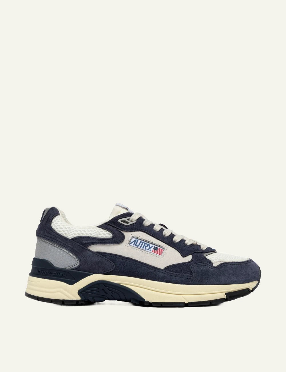 Autry Hyperway Low man soft blue silver side profile