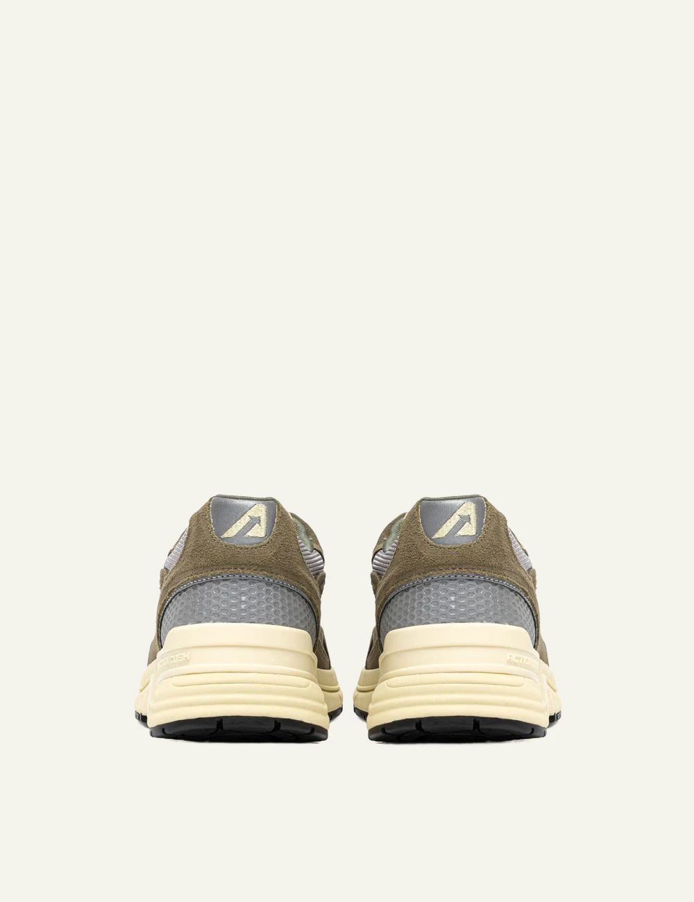 Autry Hyperway Low man thyme silver back heel detail