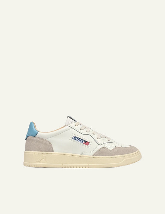 Autry Medalist low sneaker white leather suede beige light blue heel side view