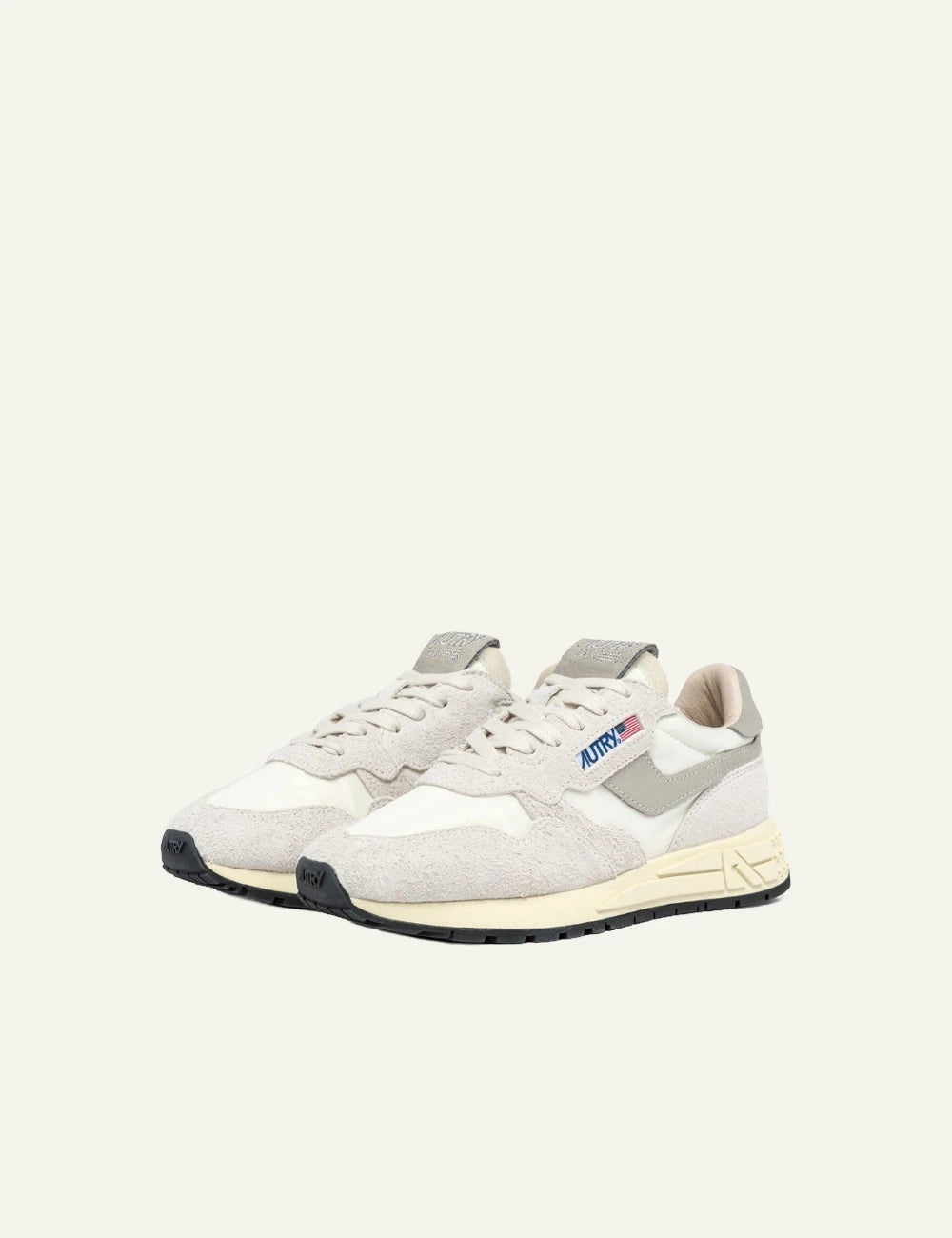 Autry Reelwind low sneaker light beige suede nylon side pair view