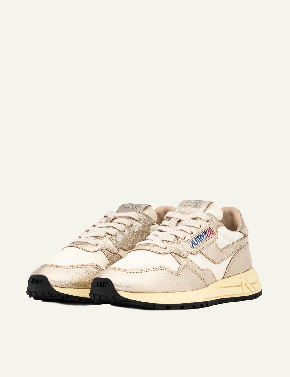 Autry Reelwind Low women sneakers white gold metallic front view