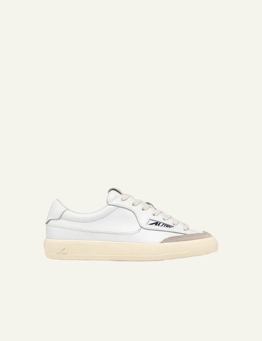 Autry Windscape sneakers white leather beige sole low top side view