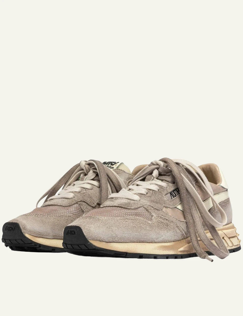 Women's Autry Reelwind Sup Vint Low beige suede and mesh sneakers with star studded midsole angled