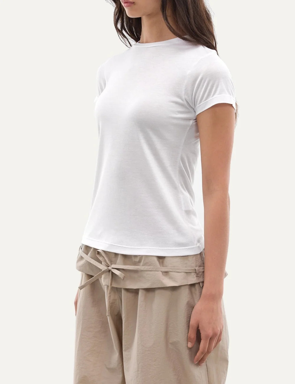 Women's Aya Muse white cotton T-shirt with crew neck, short sleeves, slim fit and signature back patch side