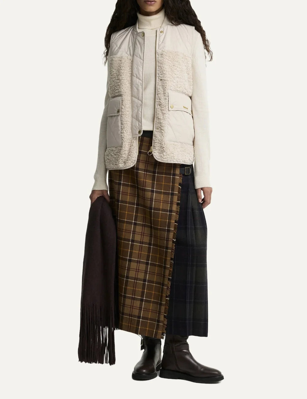 Barbour women's beige fleece and quilted gilet with patch pockets and gold-tone hardware full body