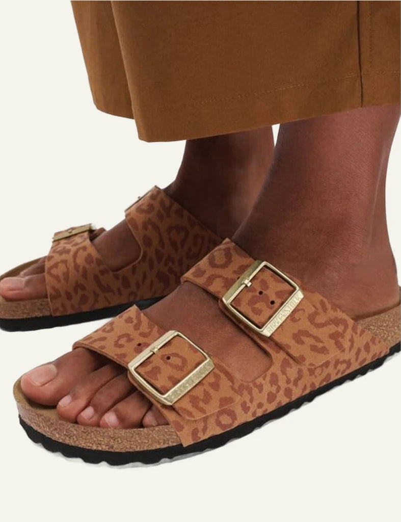 Birkenstock Arizona leo pecan slide sandal side model view