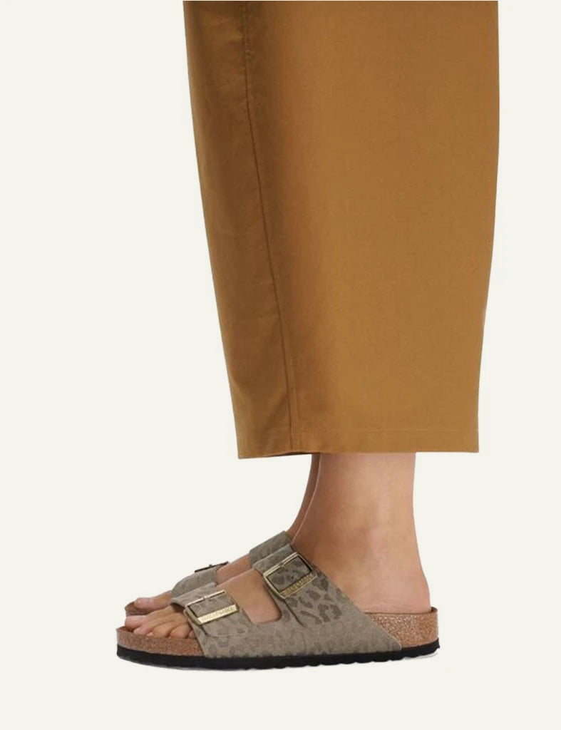 Birkenstock Arizona leo taupe slide sandal side model view