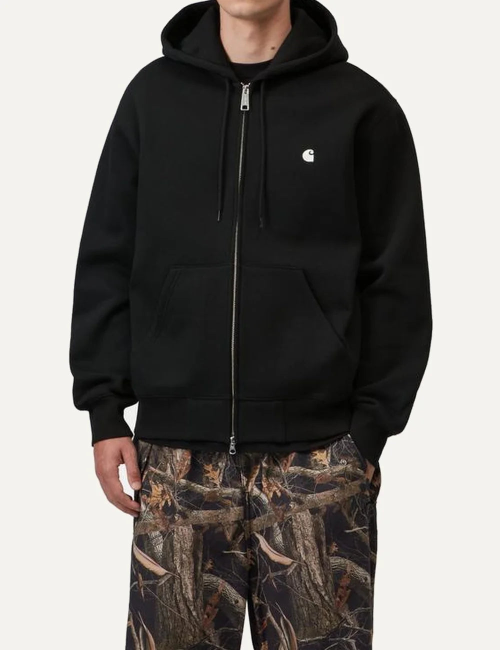 Carhartt WIP men Hooded Mack black zip-up sweatshirt with adjustable hood, kangaroo pocket and embroidered C logo model