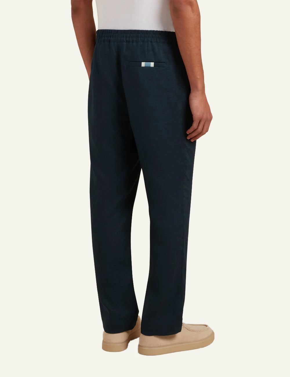 Che Avila linen pant navy straight leg back