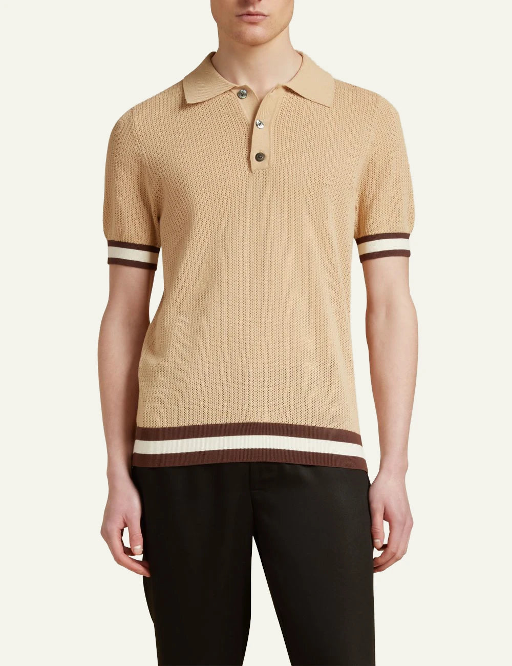 Che beige knitted polo t-shirt perforated texture contrast hem front model