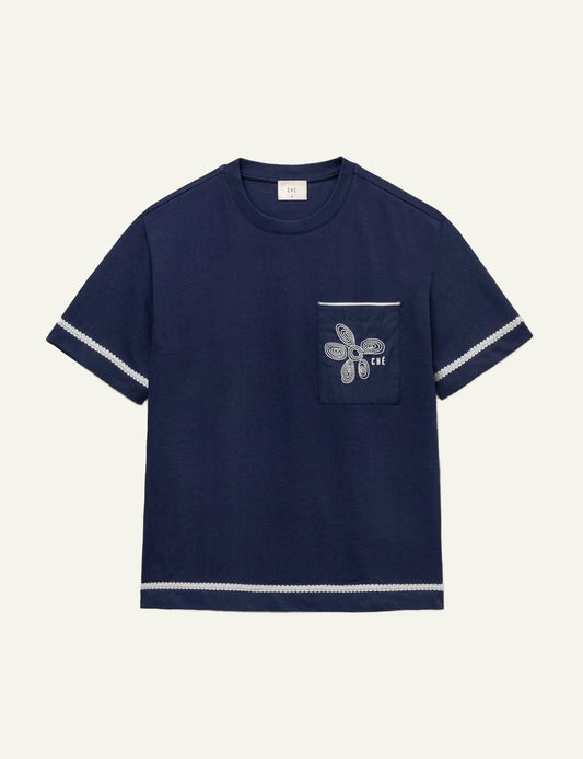 Che blue t-shirt embroidered pocket detail front