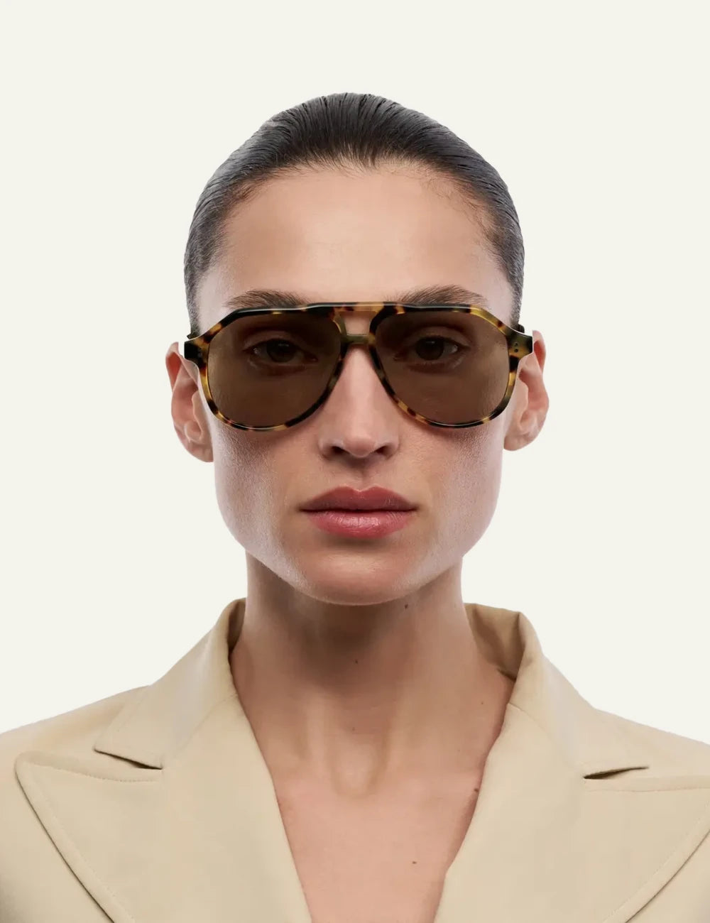 Chimi Aviator Sunglasses Lica Tortoise Green Lens Front View worn by model