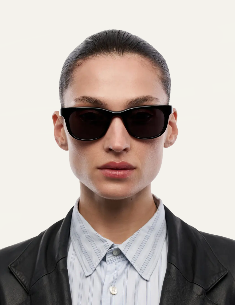 Chimi Rectangle Sunglasses Black Black Lens Front View worn by model