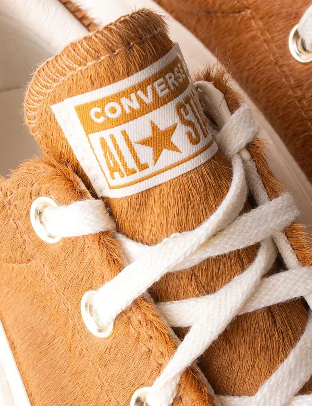 Women's Converse All Star Run Star Crush tan fur platform sneakers detail