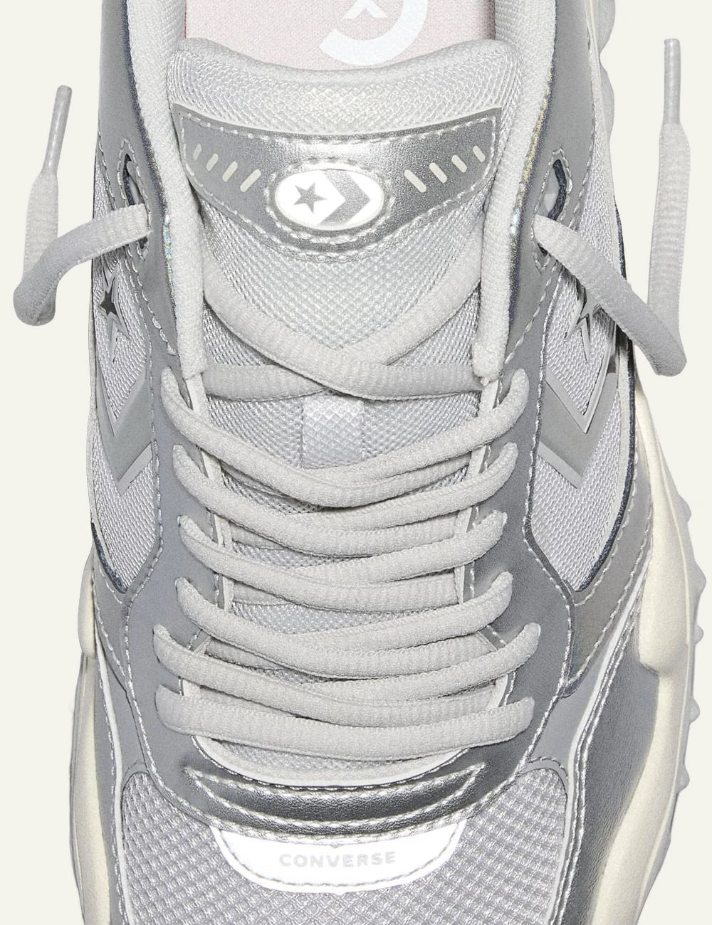 Converse Run Star Motion low silver white chunky sneaker front view