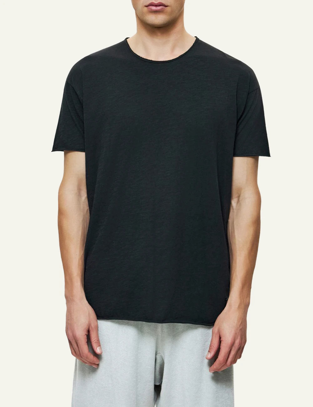 Dirty Laundry relaxed sleeves t-shirt black front look