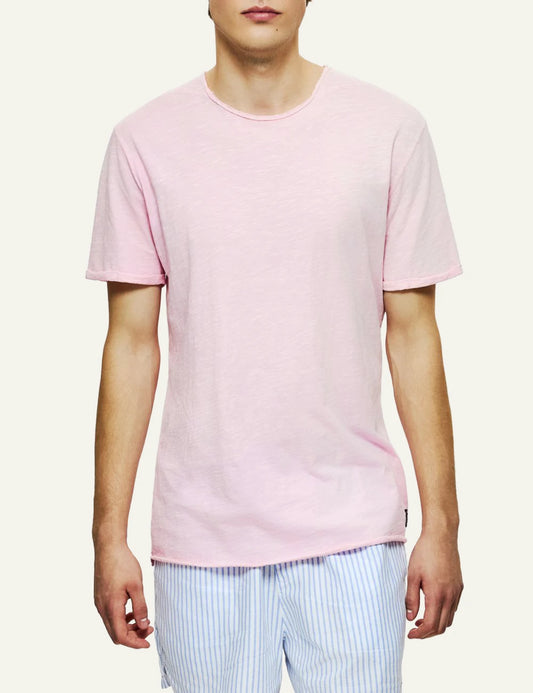 Dirty Laundry roundneck detailed t-shirt bubblegum front look