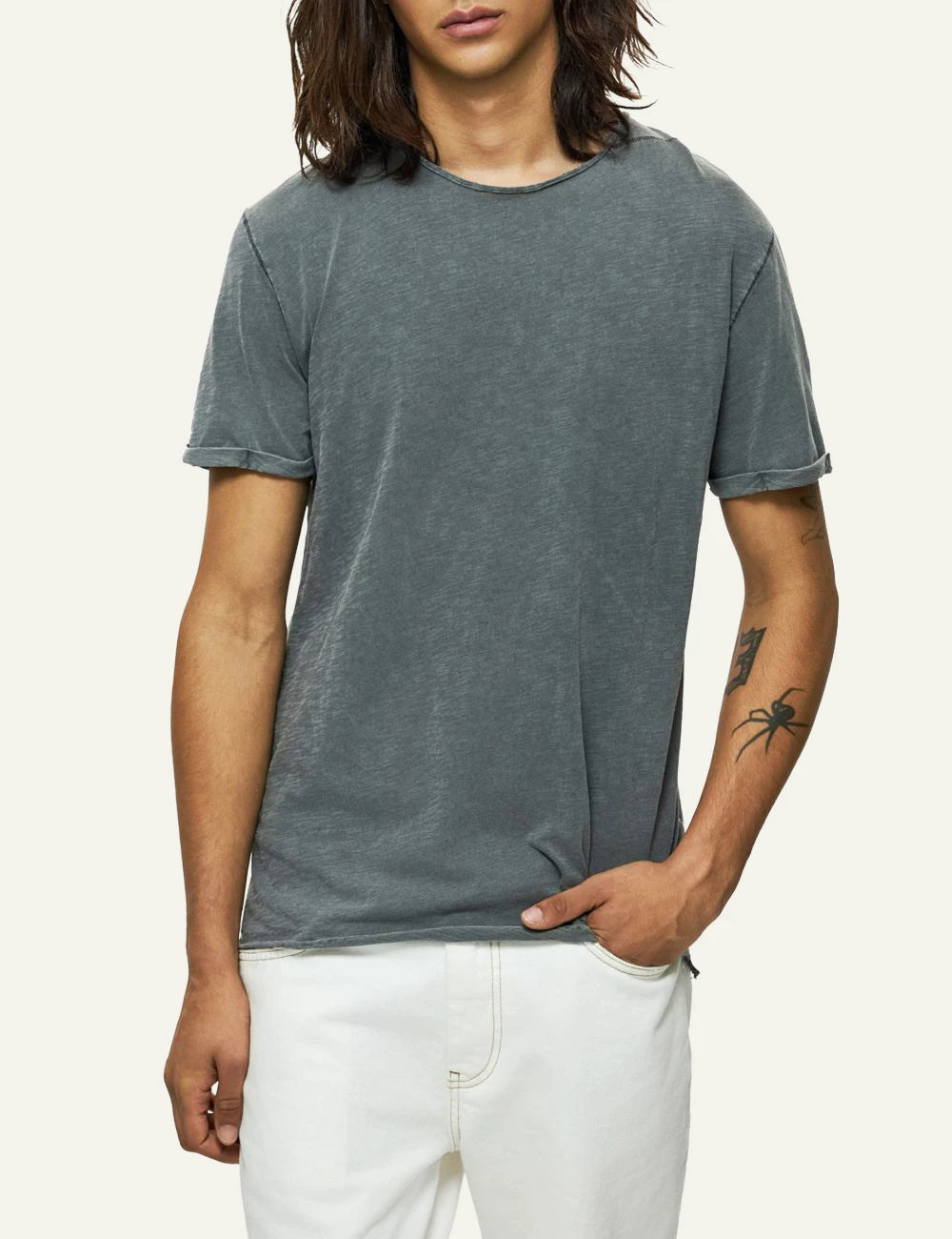 Dirty Laundry roundneck detailed t-shirt vintage grey front look