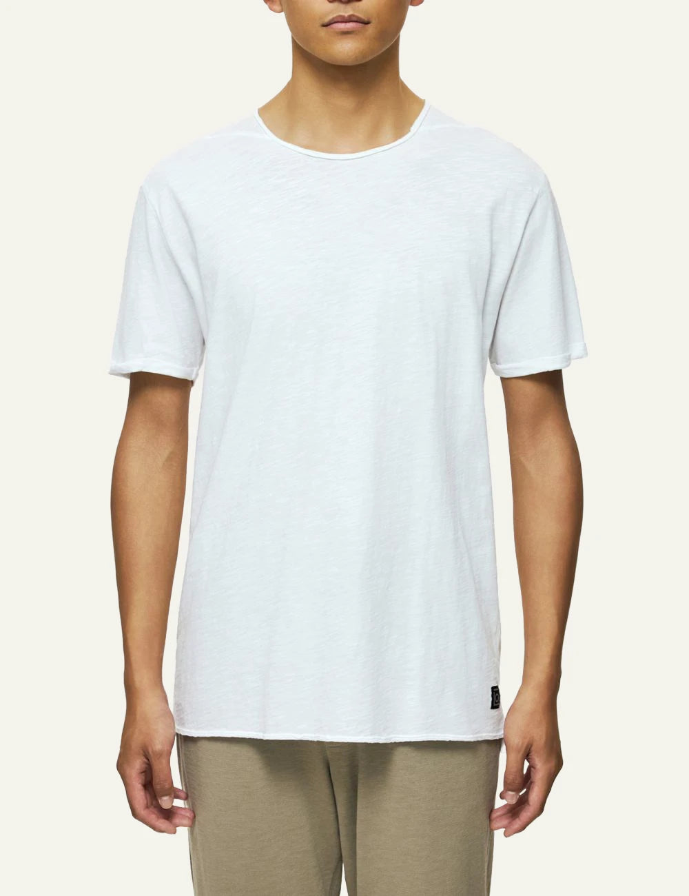 Dirty Laundry roundneck detailed t-shirt white front look