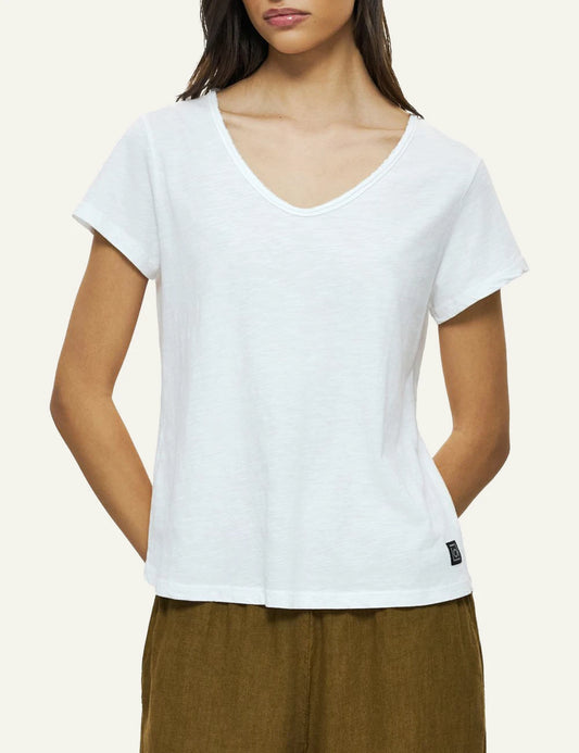 Dirty Laundry v-neck t-shirt white front look