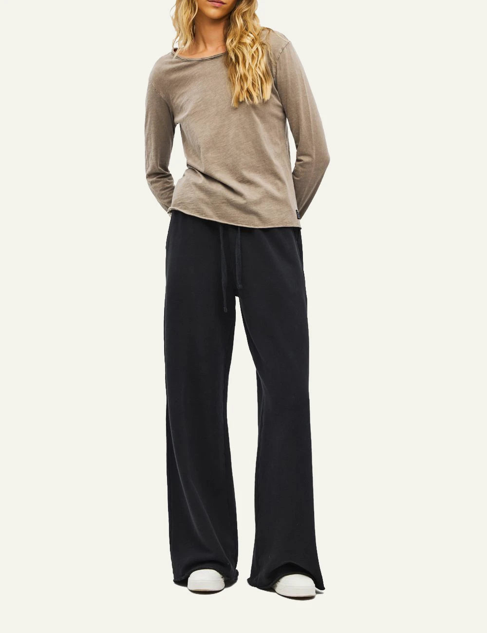 Women's Dirty Laundry black cotton wide leg sweatpants with raw-edge details full body