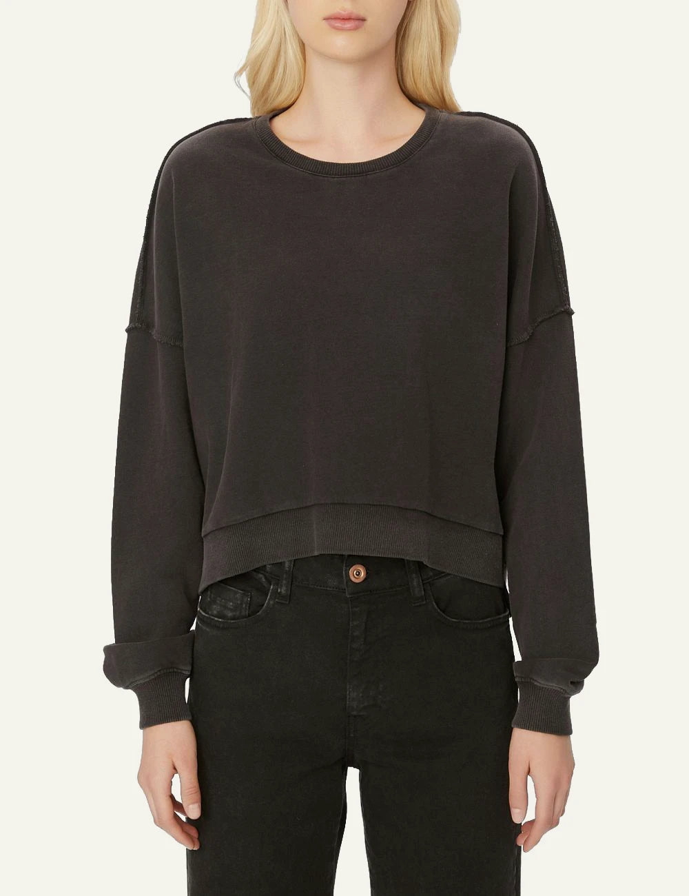 Women's Dirty Laundry faded black cotton sweatshirt with relaxed fit and asymmetric hem
