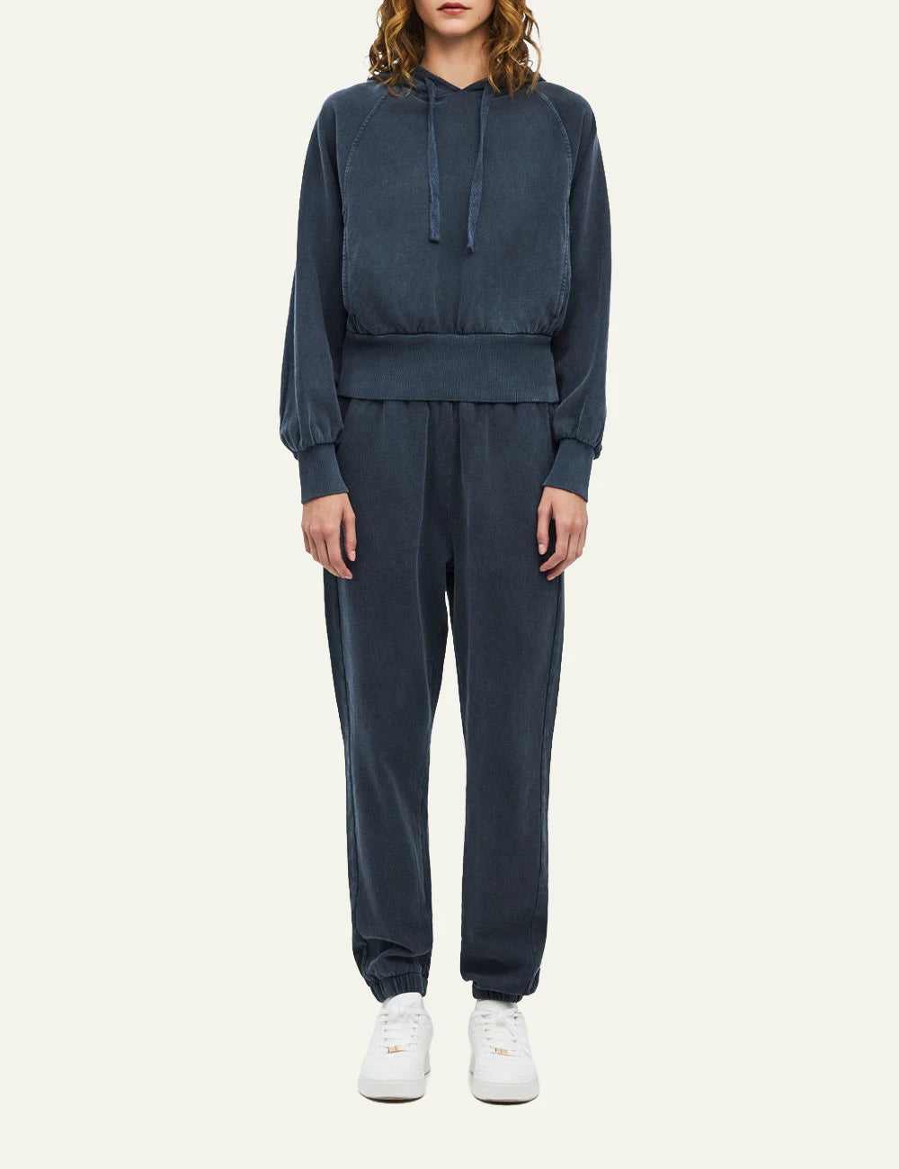 Women's Dirty Laundry faded blue cropped hoodie with drawstring hood full body