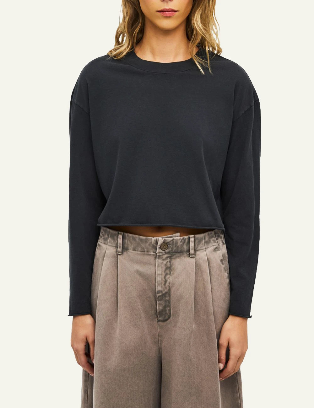 Women's Dirty Laundry faded charcoal cotton boxy cropped long sleeve top