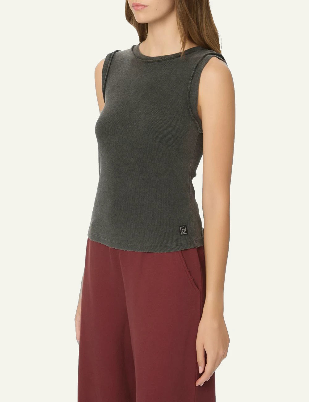 Women's Dirty Laundry faded charcoal ribbed cotton sleeveless top model