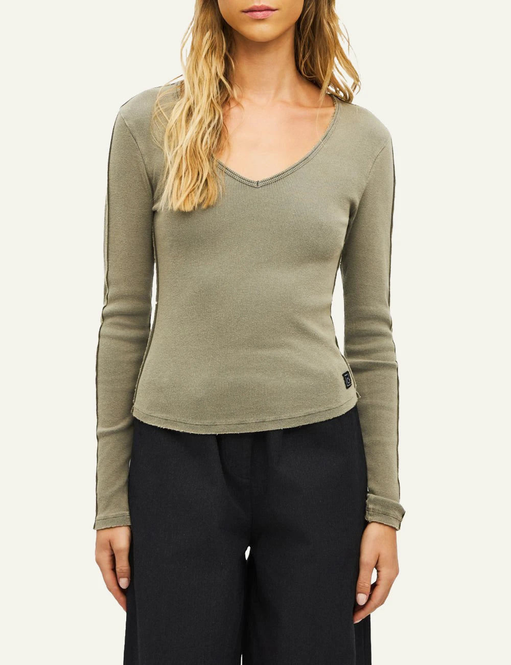 Women's Dirty Laundry khaki ribbed V-neck long sleeve top
