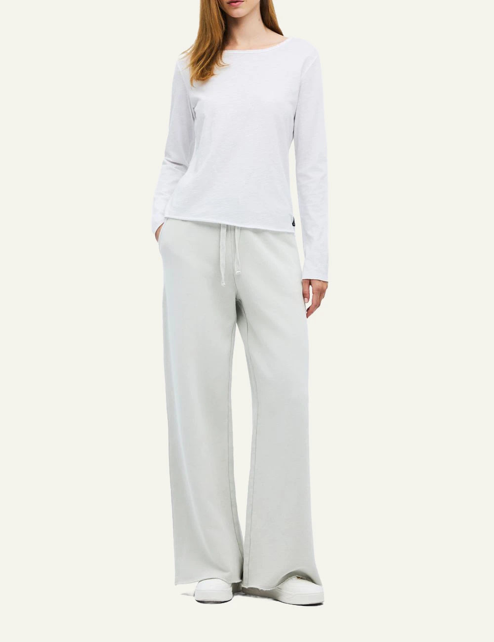 Women's Dirty Laundry white cotton long sleeve top full body