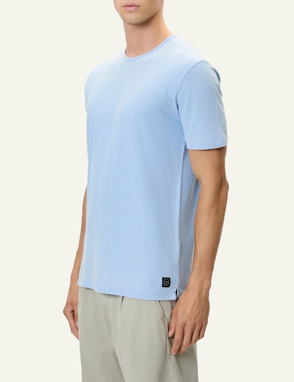 Dirty Laundry andriko sky blue linen blend t-shirt side view