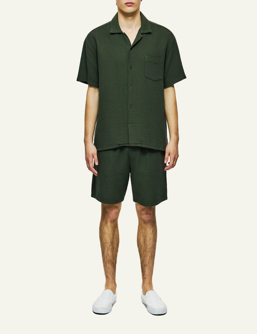 Dirty Laundry skouro prasino mini waffle shirt with chest pocket front full body view