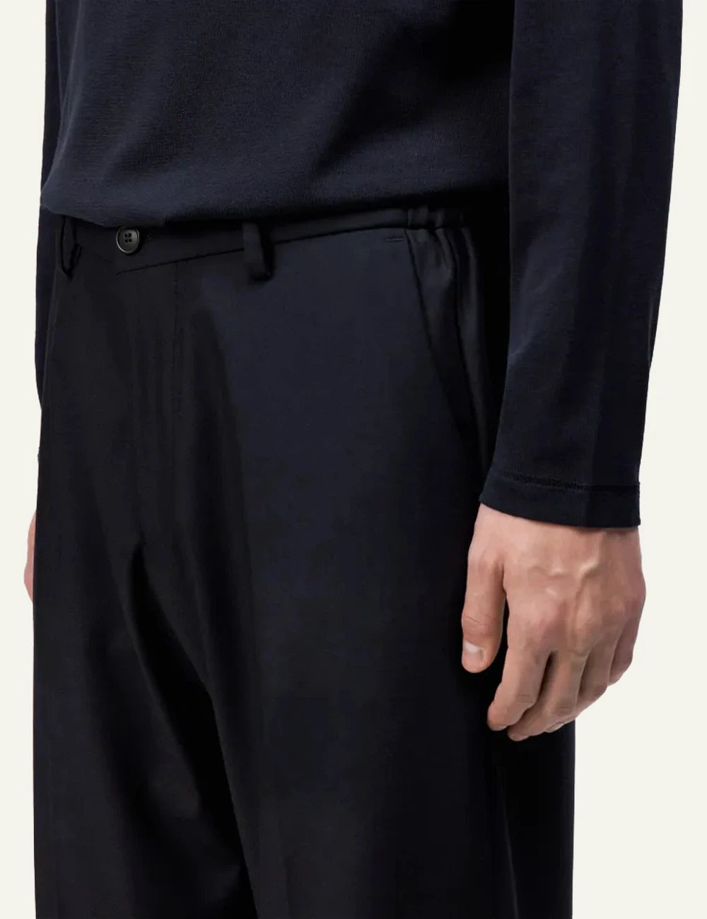 Drykorn Ajend RGLR SK pants navy tapered regular fit side detail view