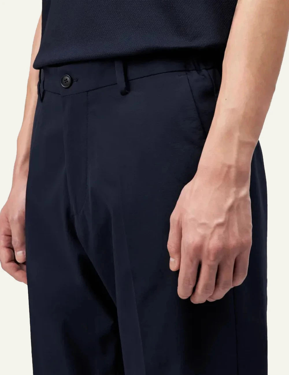 Drykorn AJEND RGLR SK tailored pants navy tapered regular fit side detail view