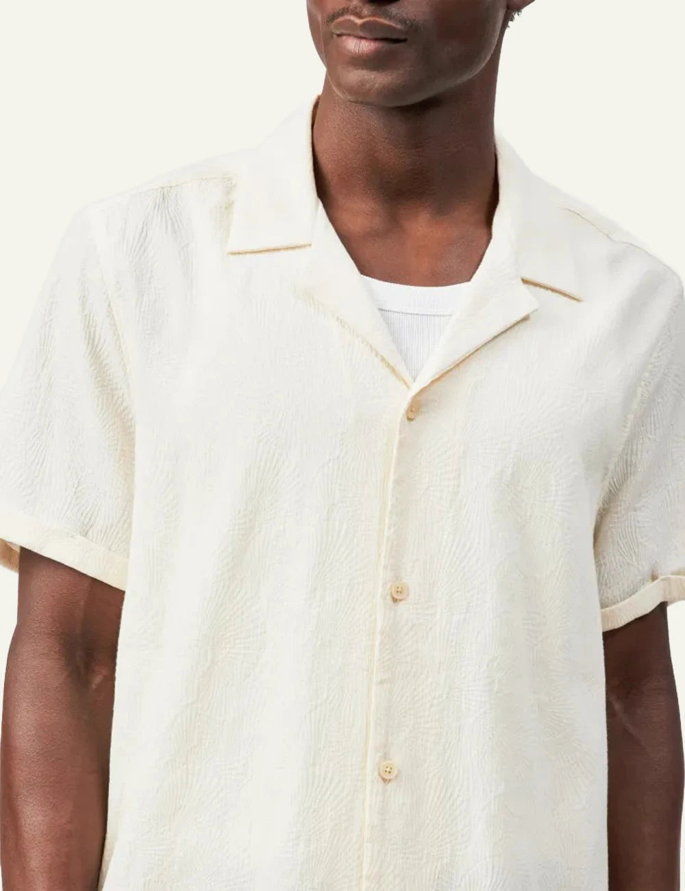 Drykorn Bijan 2 shirt cream jacquard short sleeve front detail view
