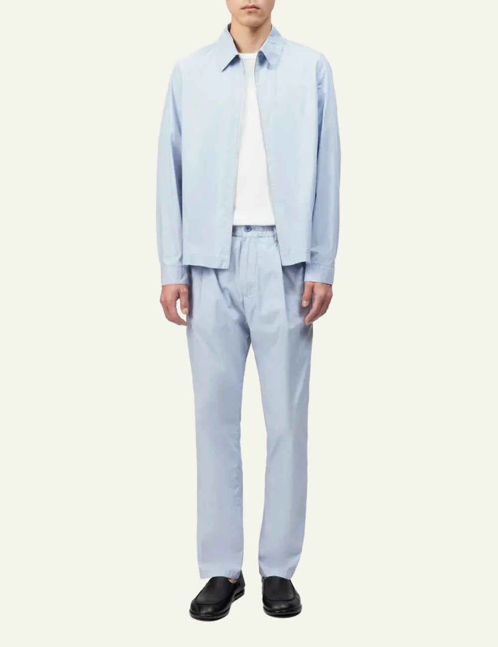 Drykorn Chasy RGLR pants grey tapered regular fit front full body view