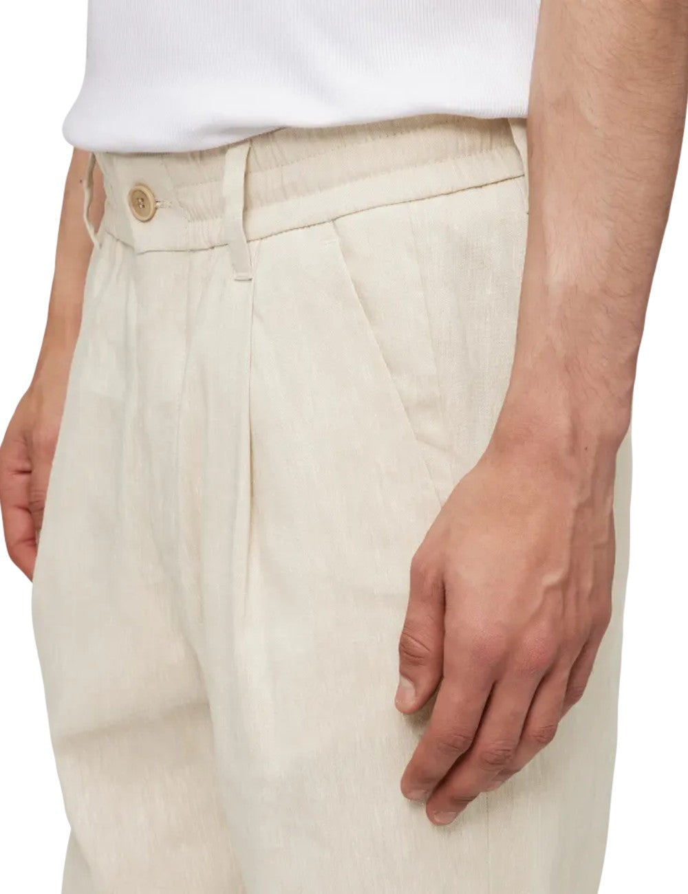 Drykorn CHASY trousers beige tapered cropped mid waist tailored front detail view