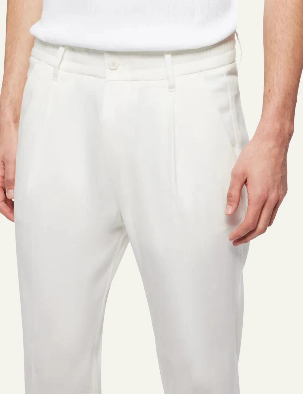 Drykorn CHASY trousers white tapered cropped mid waist tailored front detail view