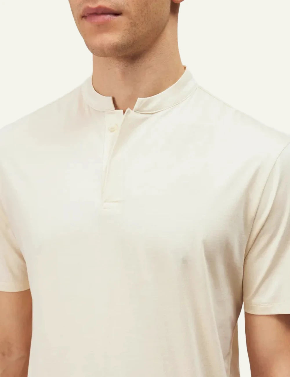 Drykorn Louis t-shirt cream stand collar short sleeve front detail view