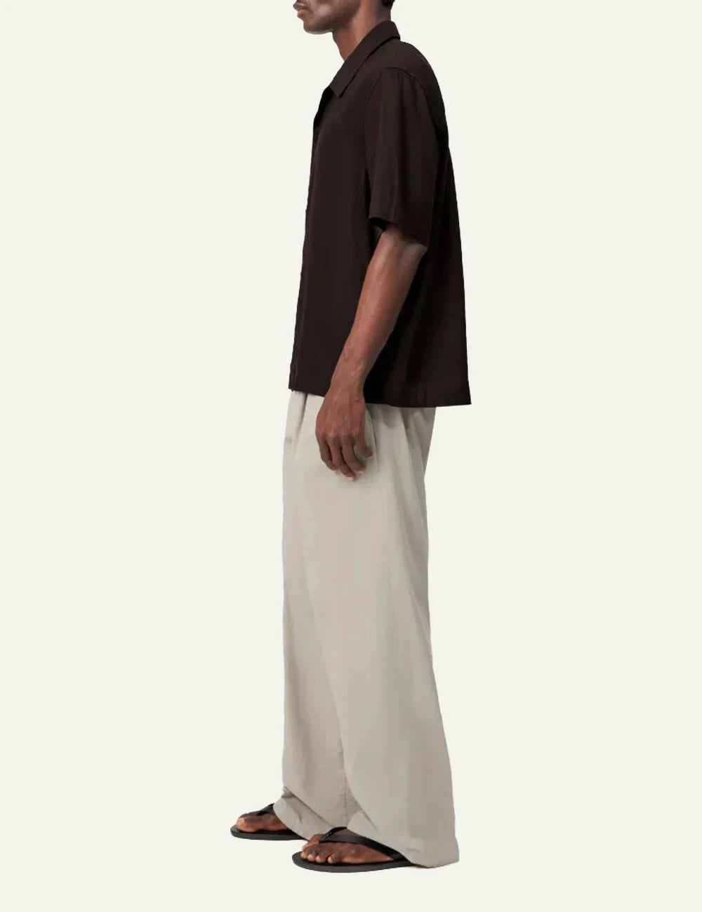Drykorn MERYN shirt brown short sleeve linen blend Kent collar side view