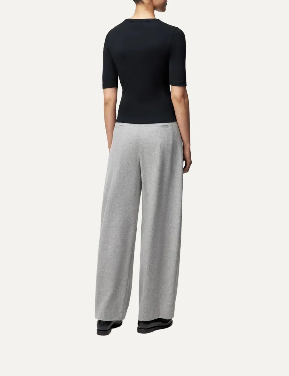 Drykorn women's black slim-fit T-shirt with a round neckline, three-quarter sleeves and fine ribbed cotton texture back
