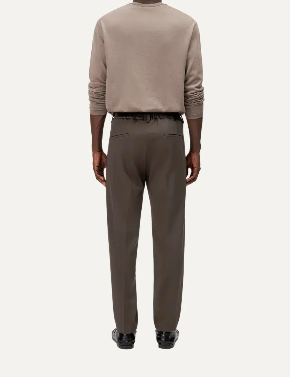 Drykorn women's dark brown Chasy tailored trousers with front pleats, tapered legs, belt loops and cropped length back