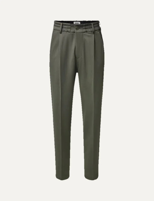 Drykorn women's olive green Chasy tailored trousers with front pleats, tapered legs, belt loops and cropped length.