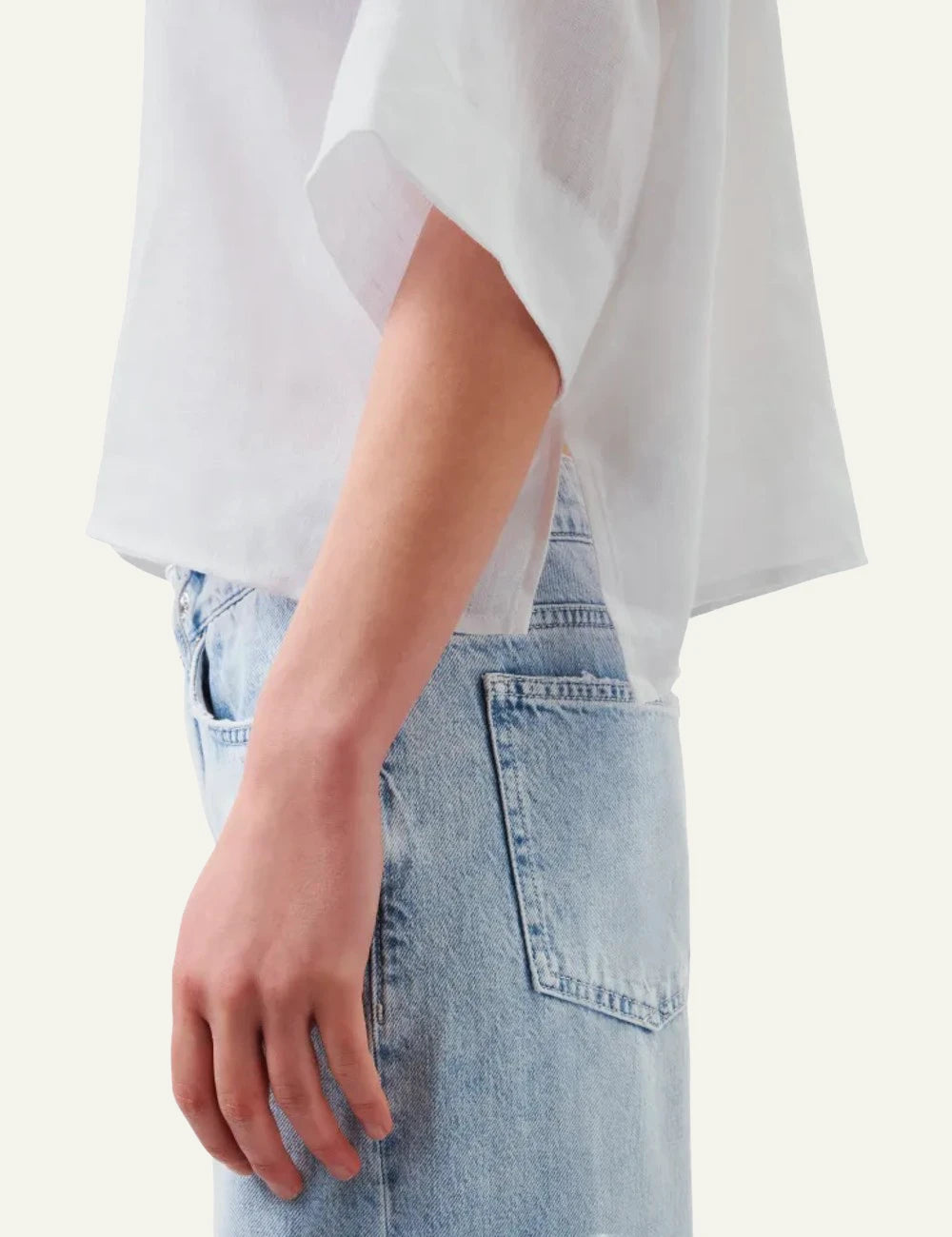 Drykorn YARIKA shirt white linen oversized 3/4 sleeve button side detail view
