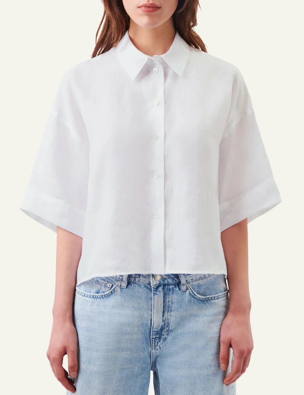 Drykorn YARIKA shirt white linen oversized 3/4 sleeve button front model view