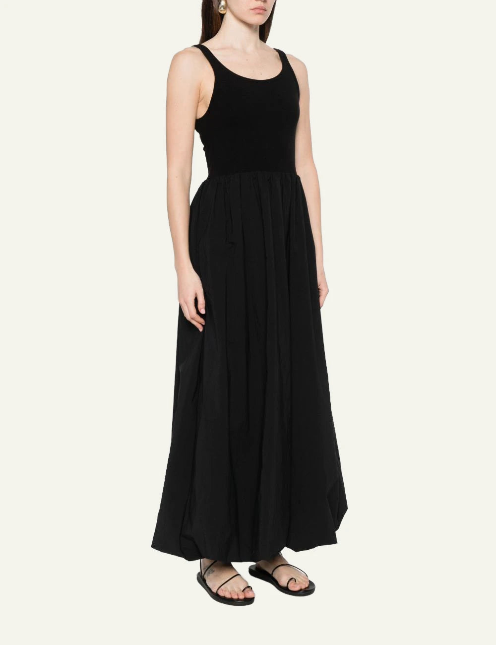 Eleh black sleeveless dress pleated skirt round neck side view